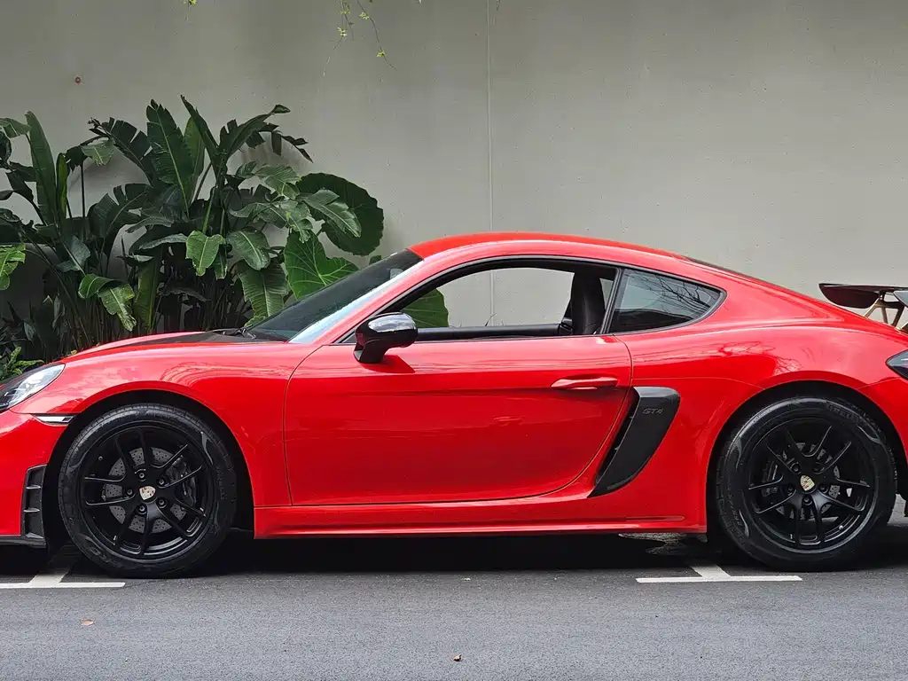 Porsche 718 2018 Cayman 2.0T