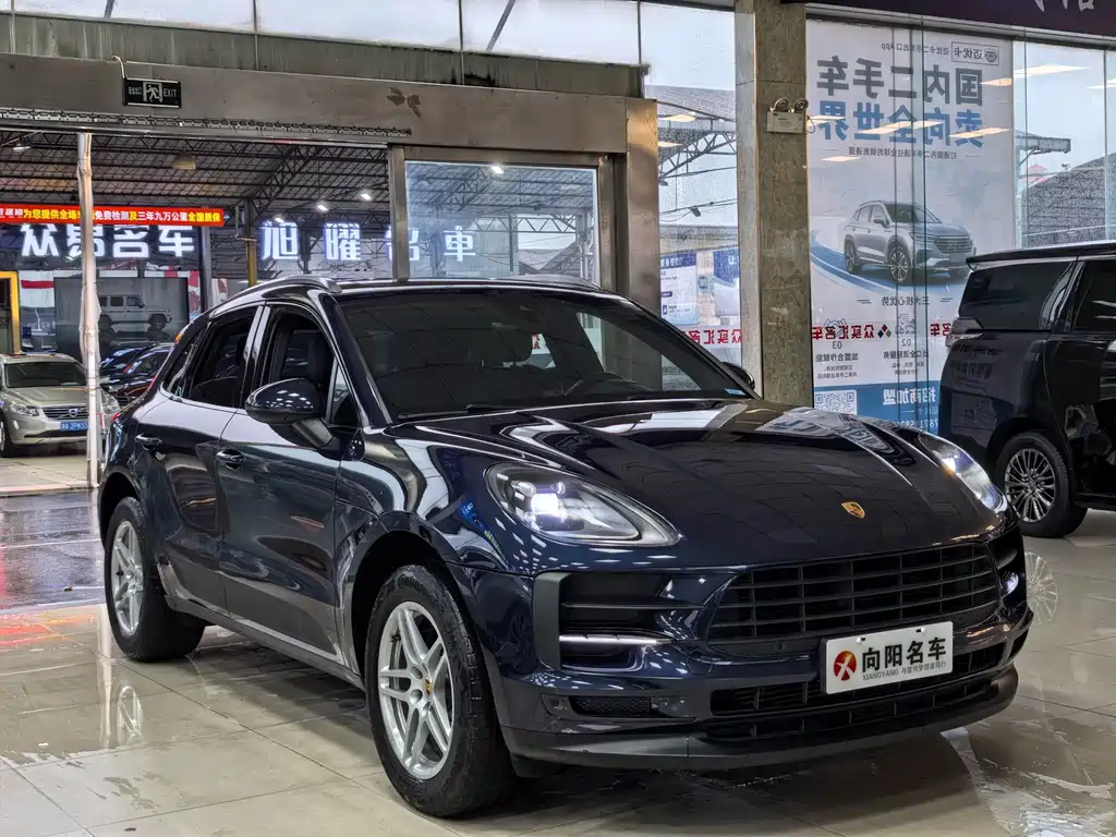 Porsche Macan — миниатюра 3