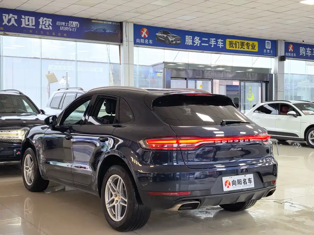Porsche Macan — миниатюра 5