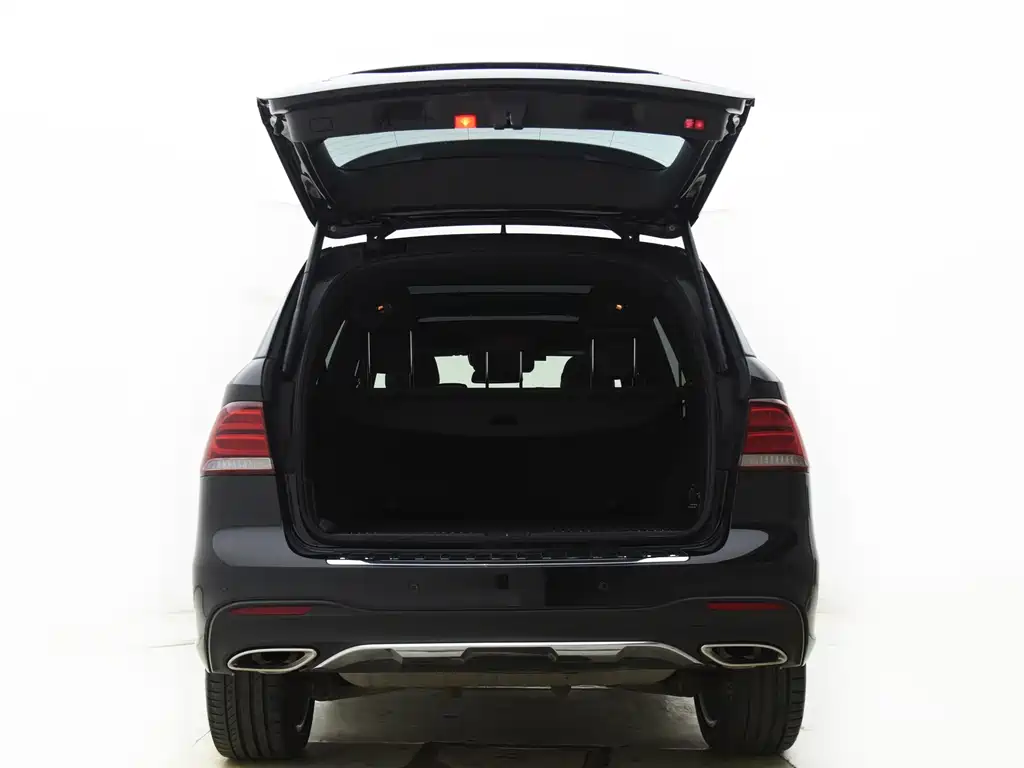 Mercedes-Benz GLE (Import) — миниатюра 9