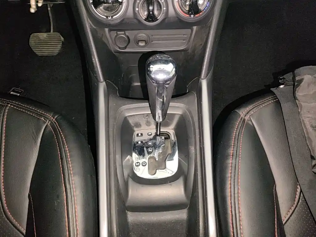 Peugeot 2008 — миниатюра 14