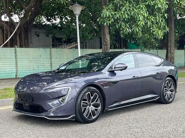 2024 Avatr 12