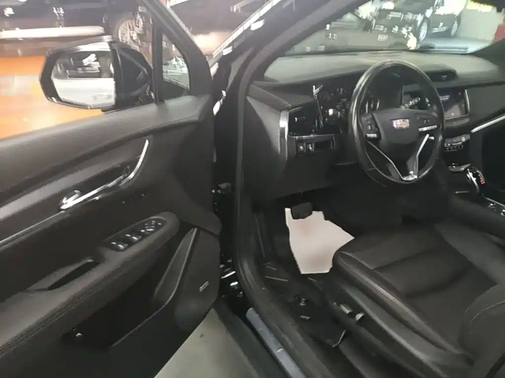 Cadillac XT6 — миниатюра 16