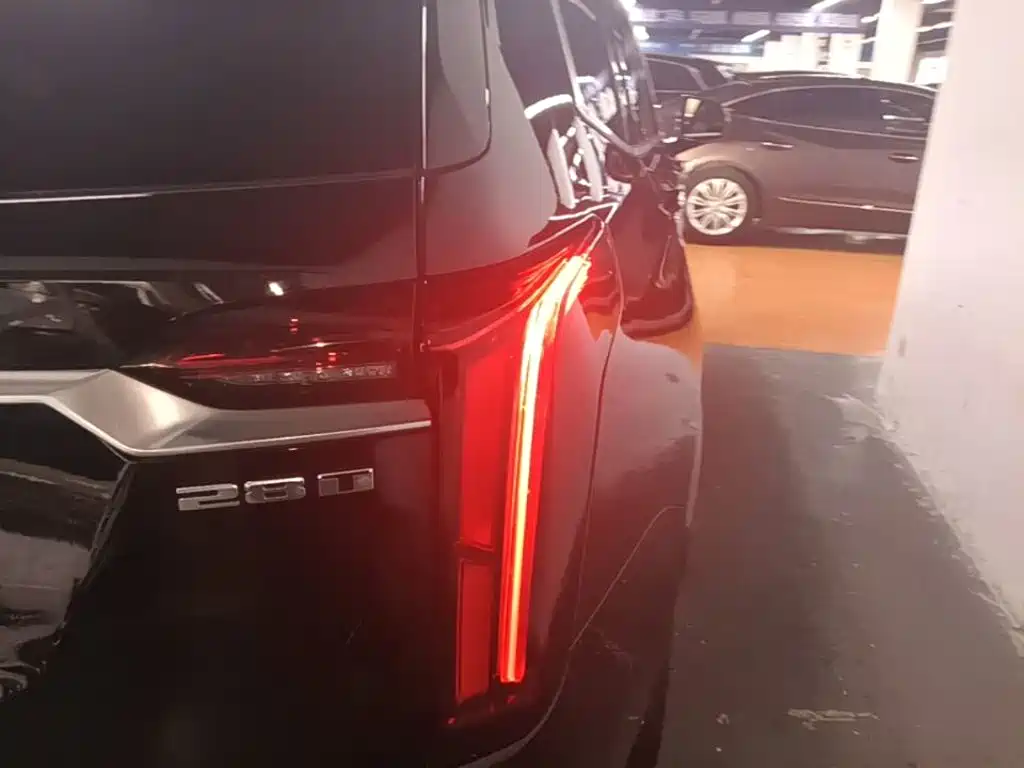 Cadillac XT6 — миниатюра 8