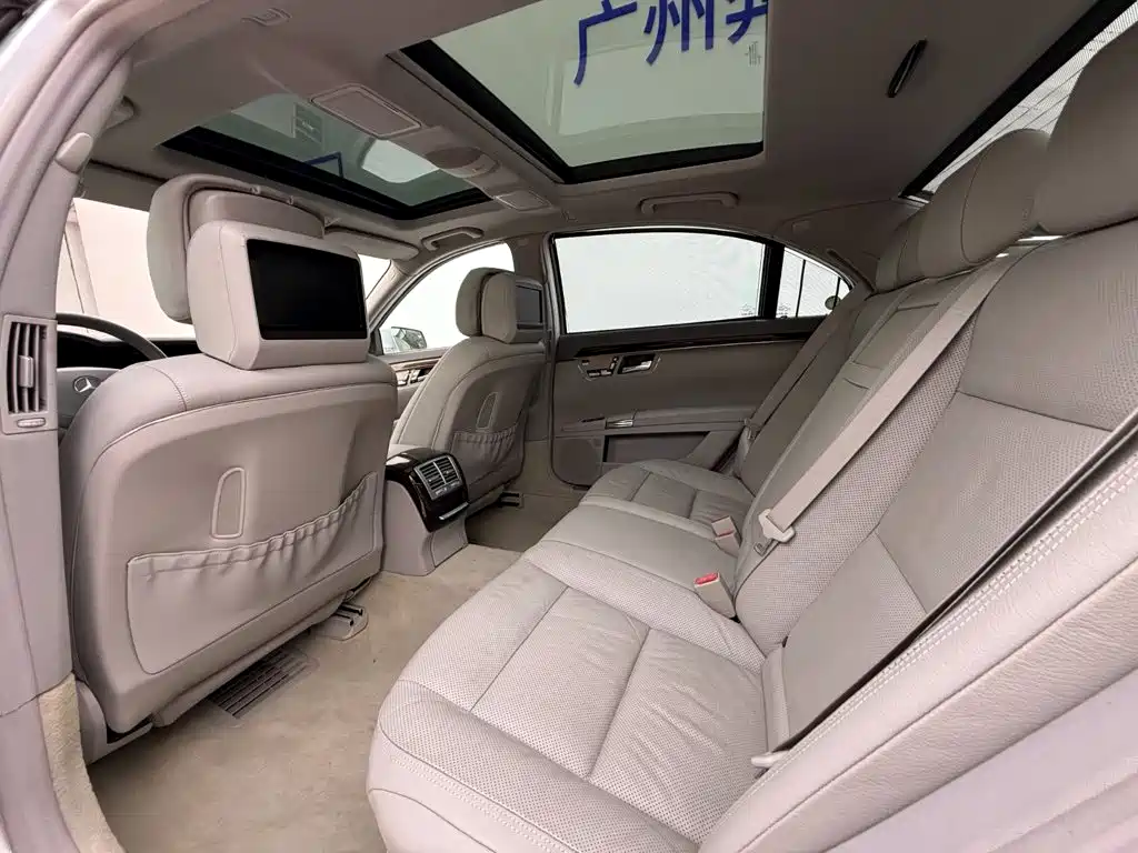Mercedes-Benz S-Class — миниатюра 11