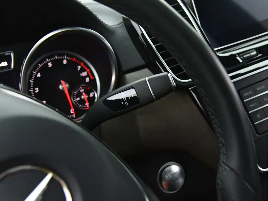 Mercedes-Benz GLE (Import) — миниатюра 12