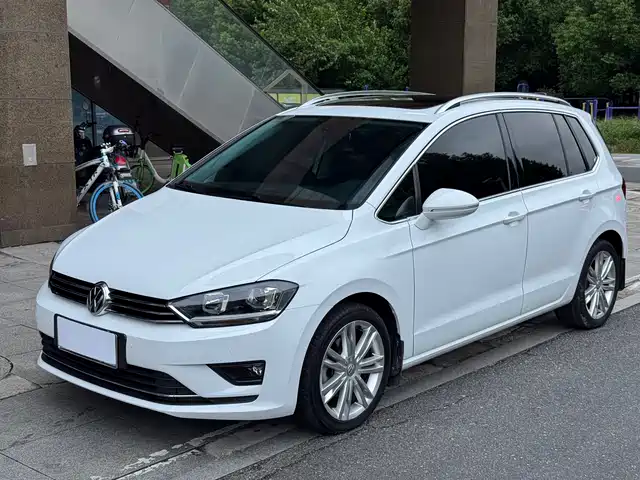 Volkswagen Golf Touran