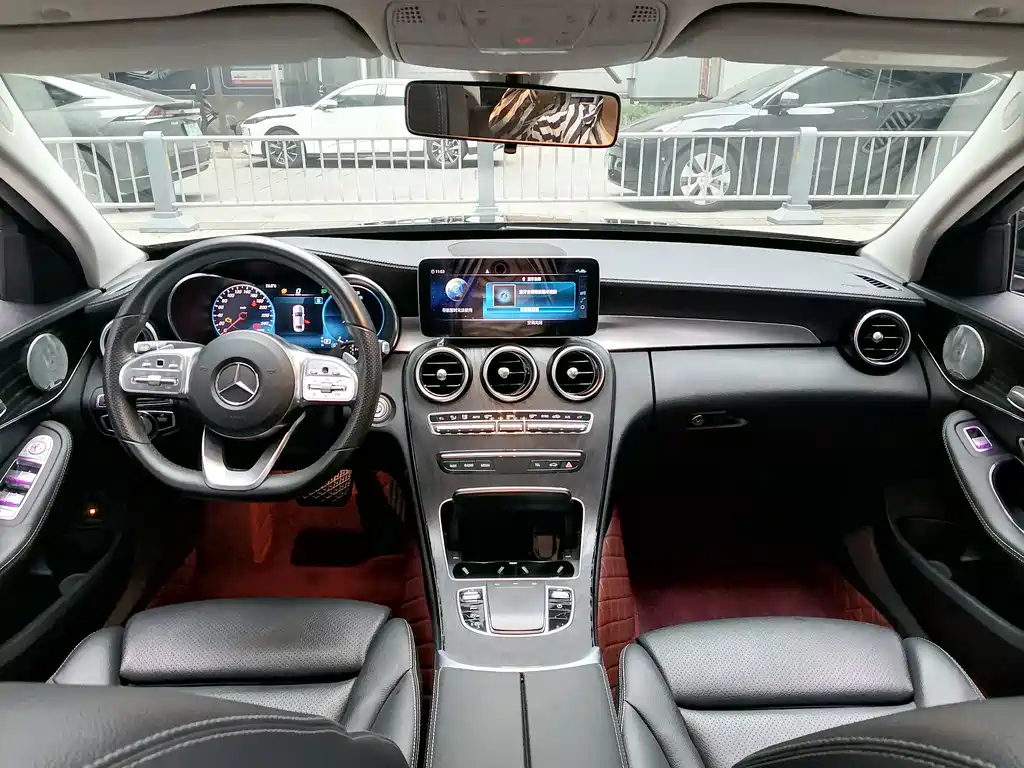 Mercedes-Benz C-Class — миниатюра 14