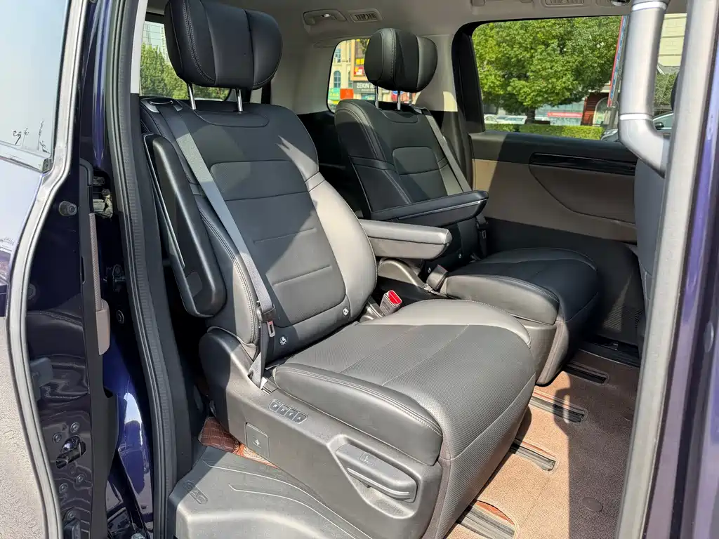 GAC Motor Trumpchi E8 PHEV — миниатюра 14
