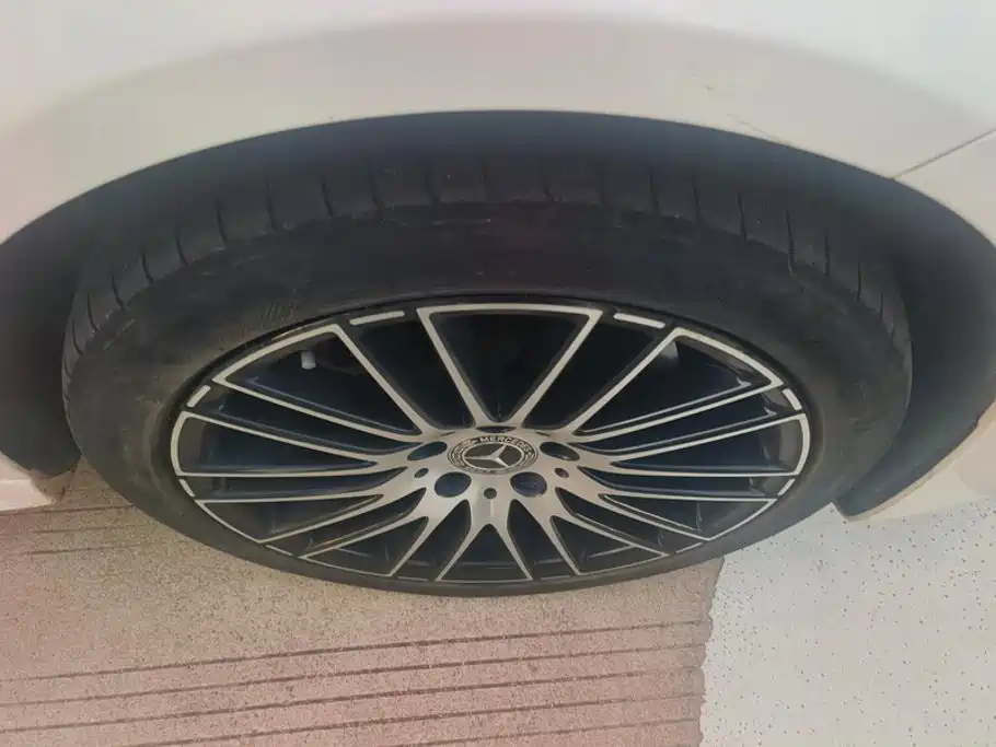 Mercedes-Benz C-Class — миниатюра 6