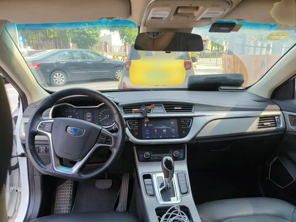 Geely Emgrand GL — миниатюра 5