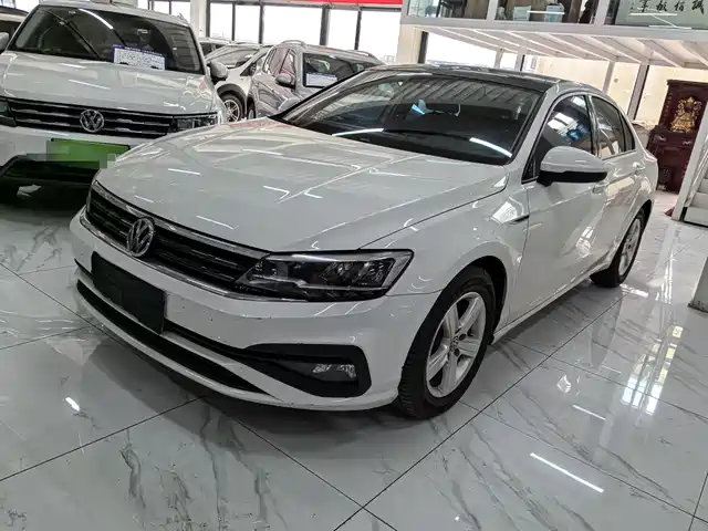 VOLKSWAGEN LINGDU