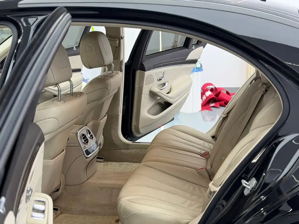 Mercedes-Benz S-Class — миниатюра 10