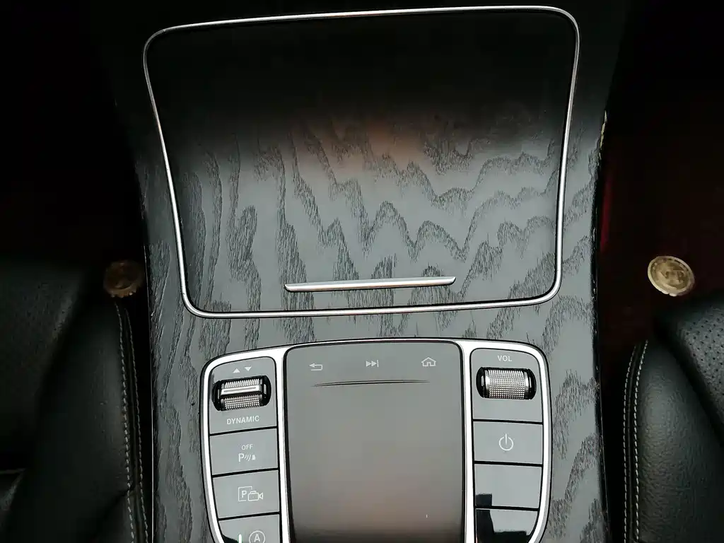 Mercedes-Benz C-Class — миниатюра 16