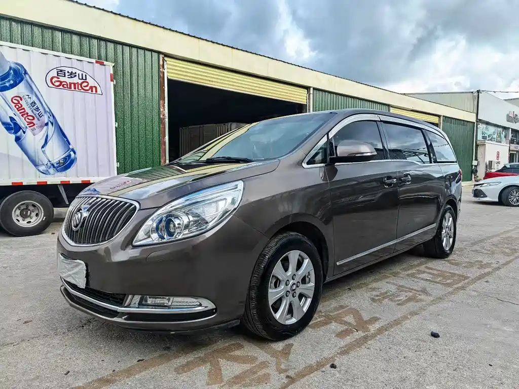 Buick GL8 2015