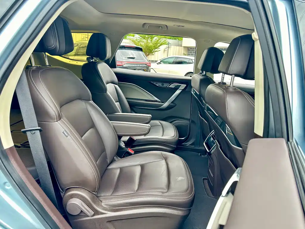 Geely Jia Ji — миниатюра 14