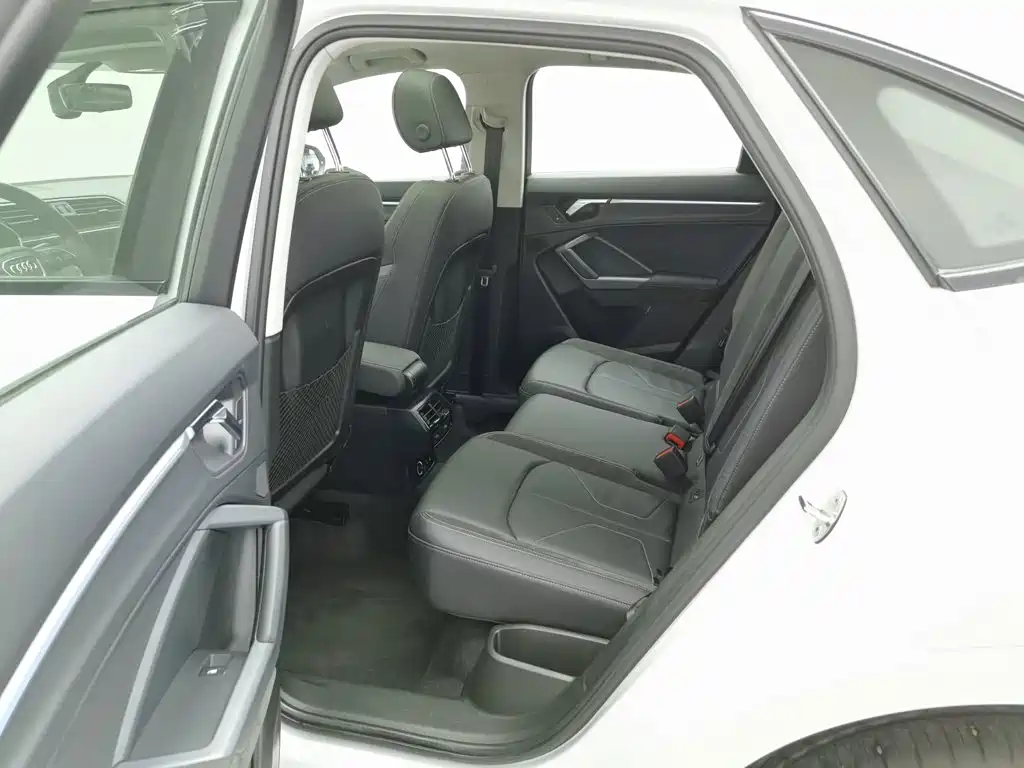 Audi Q3 Sportback — миниатюра 15