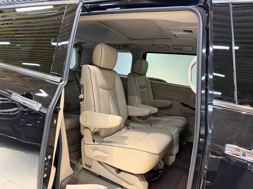 Nissan Quest — миниатюра 23