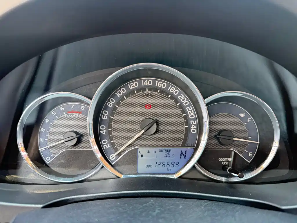 Toyota Corolla — миниатюра 10