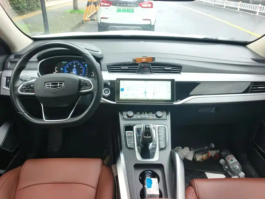 Geely Boyue — миниатюра 12