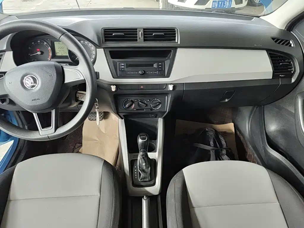Skoda Fabia — миниатюра 13