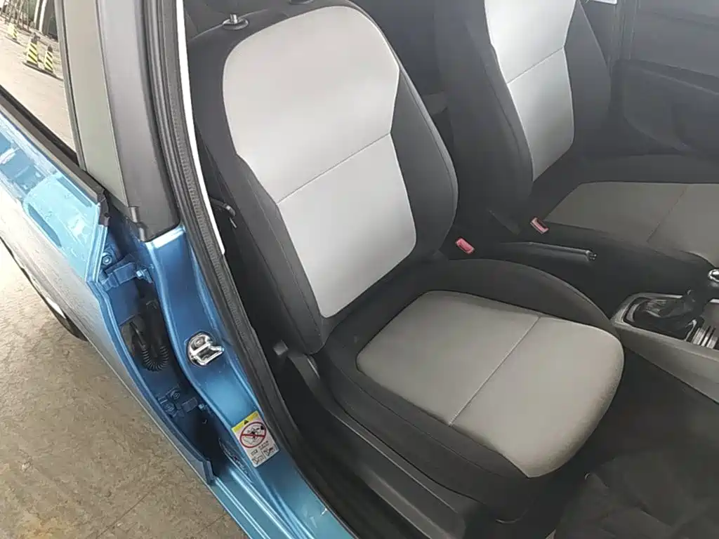 Skoda Fabia — миниатюра 25