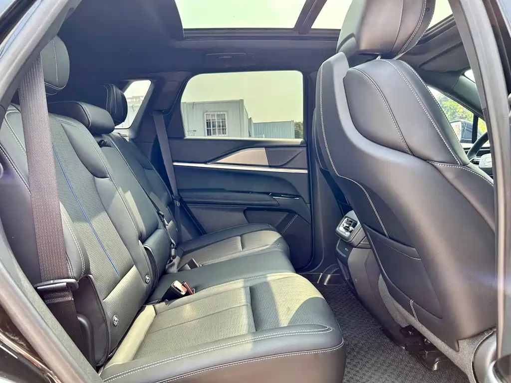 Cadillac XT5 — миниатюра 14