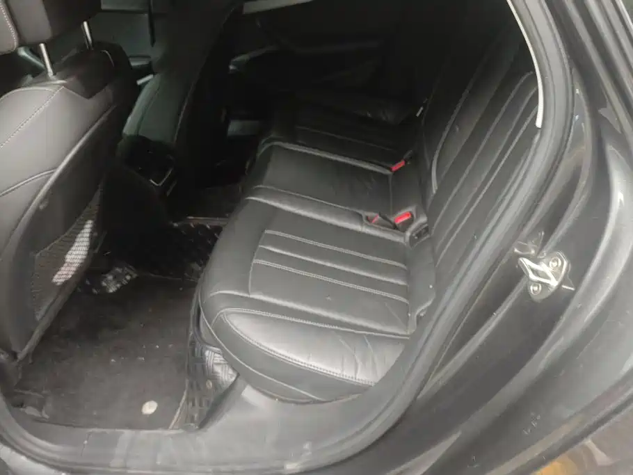 Audi A4L — миниатюра 11