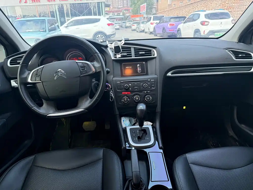 Citroen C4L — миниатюра 5