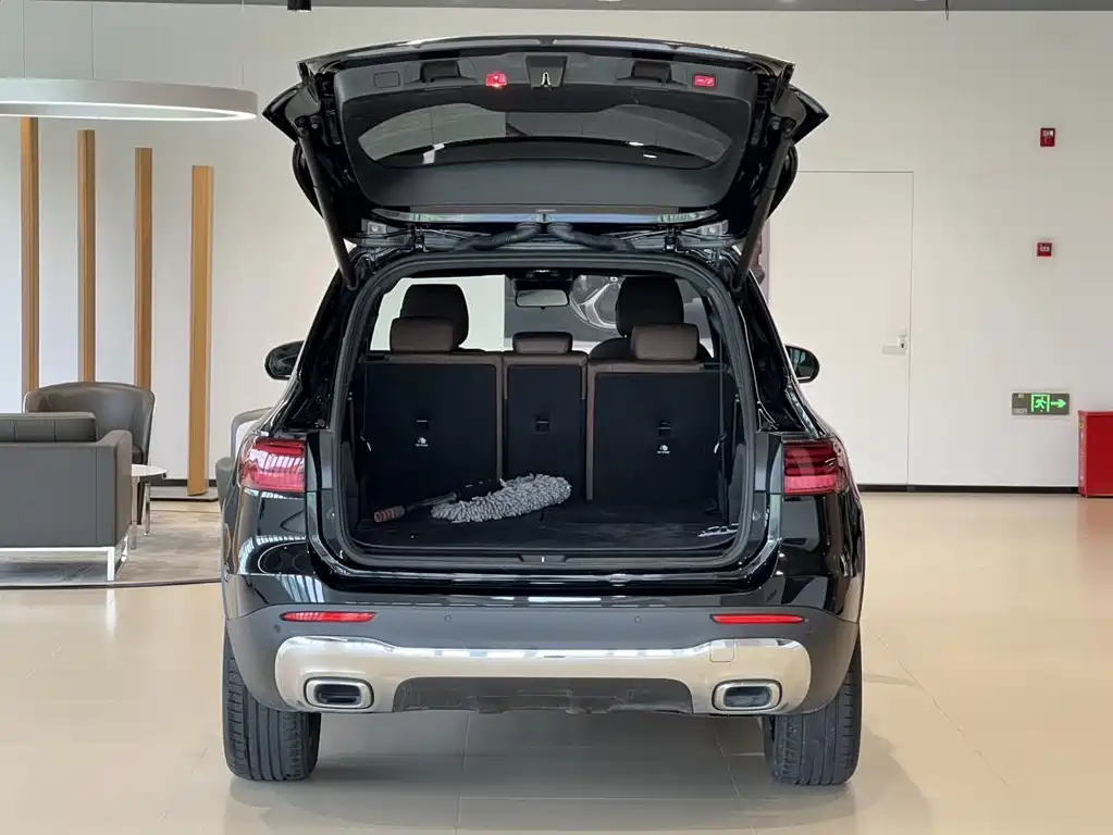 Mercedes-Benz GLB — миниатюра 16