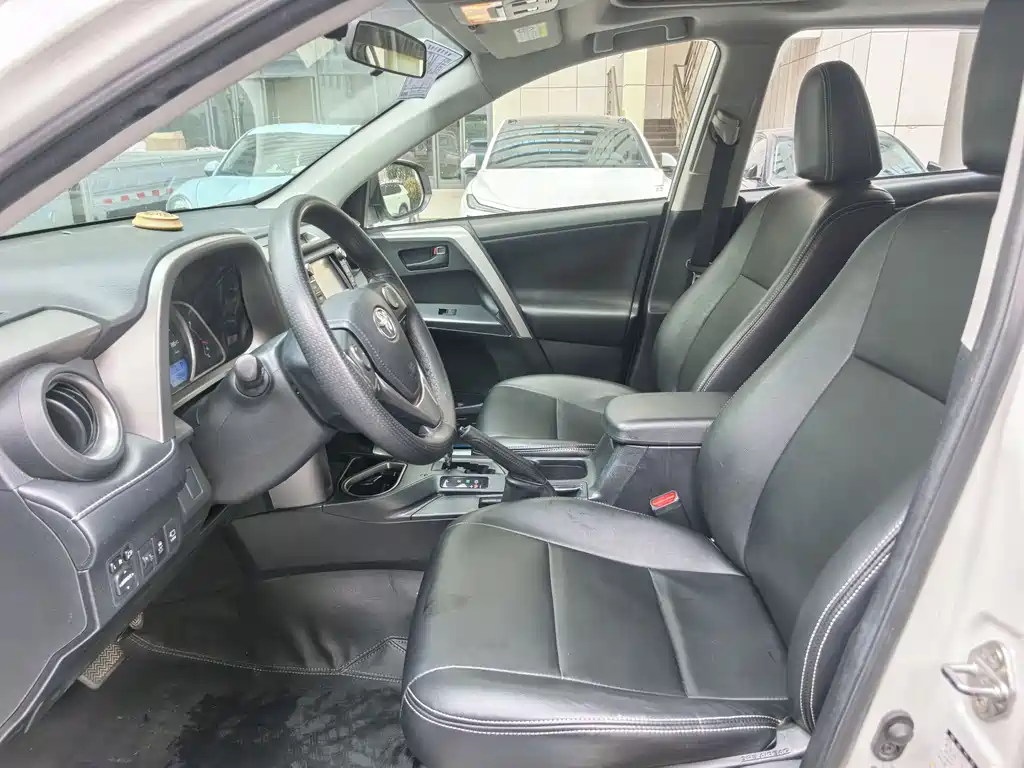 TOYOTA RAV4 RONGFANG