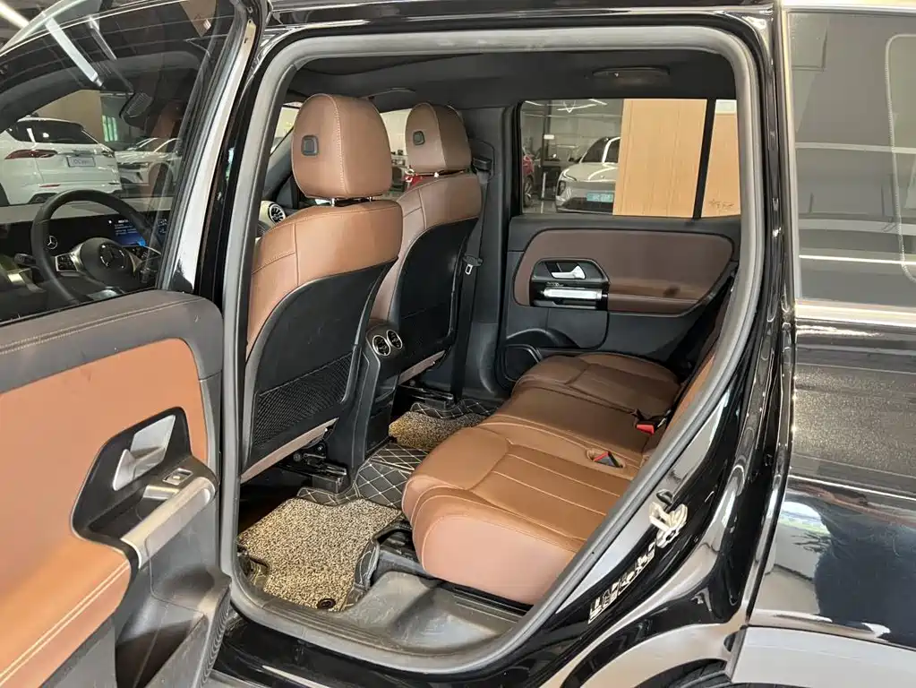 Mercedes-Benz GLB — миниатюра 11