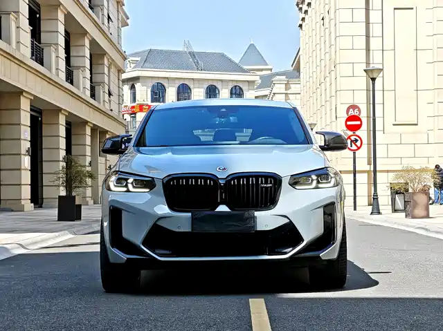 BMW X4 M