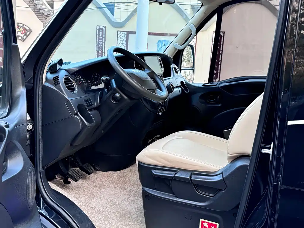IVECO Ousheng — миниатюра 4