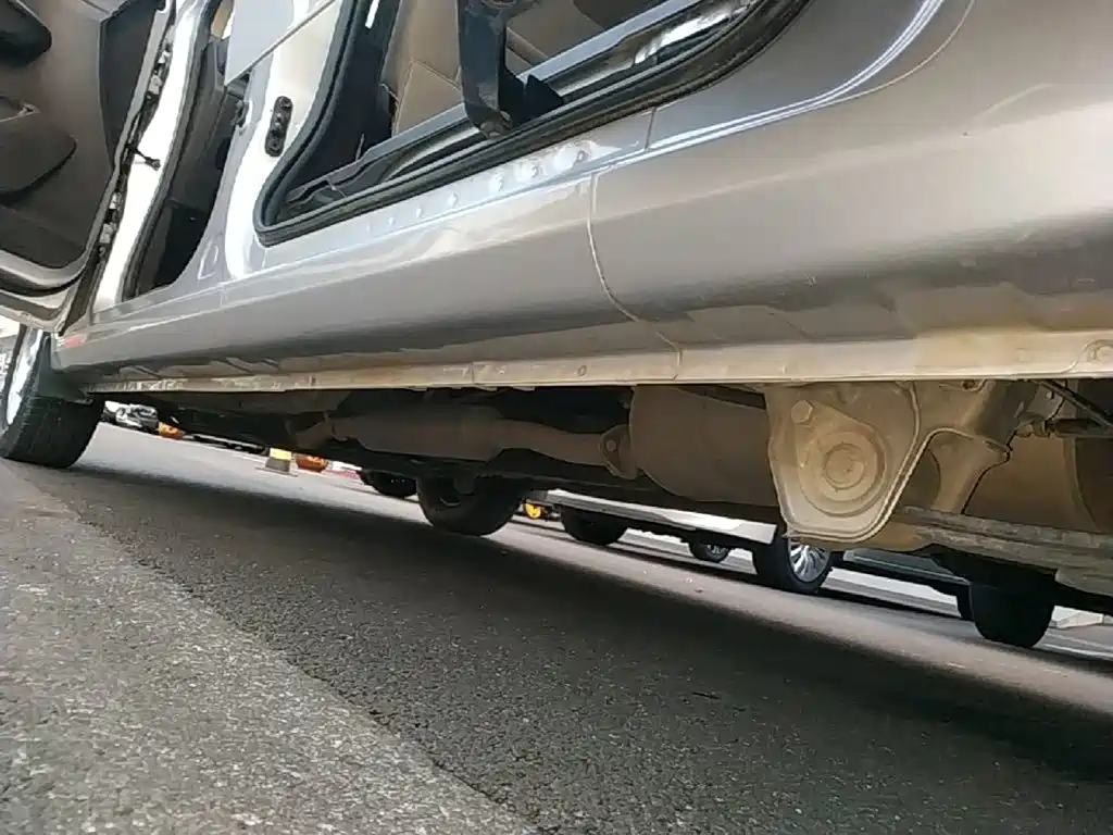 Wuling Hongguang V — миниатюра 22