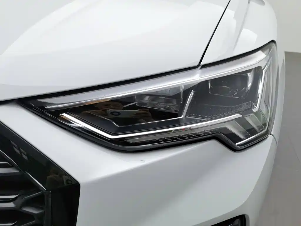 Audi Q3 Sportback — миниатюра 7