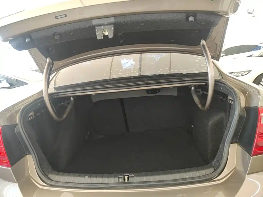 Volkswagen Bora — миниатюра 19