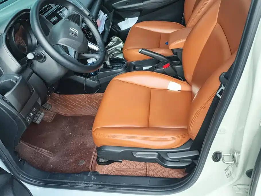 Honda Fit — миниатюра 9