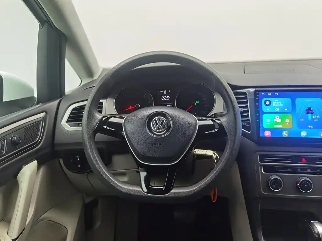 Volkswagen Golf Sportsvan — миниатюра 11