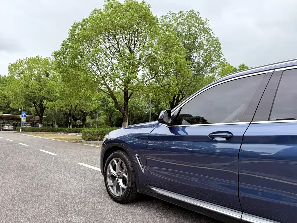 BMW X3 — миниатюра 13