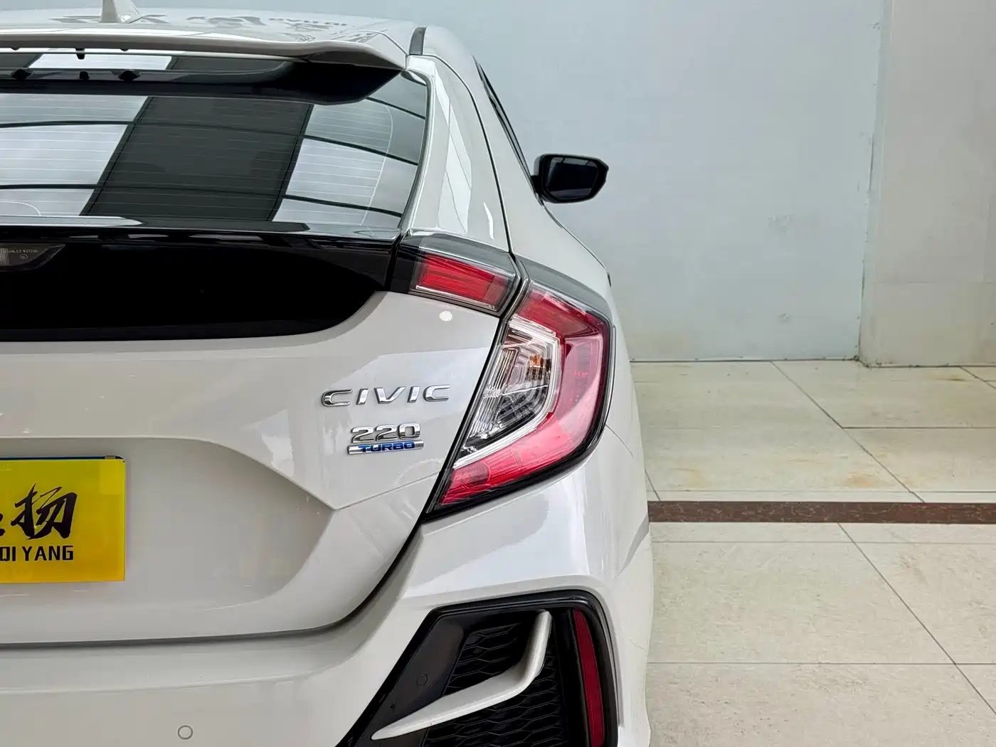 Honda Civic 2022 Белый из Китая, фото 2