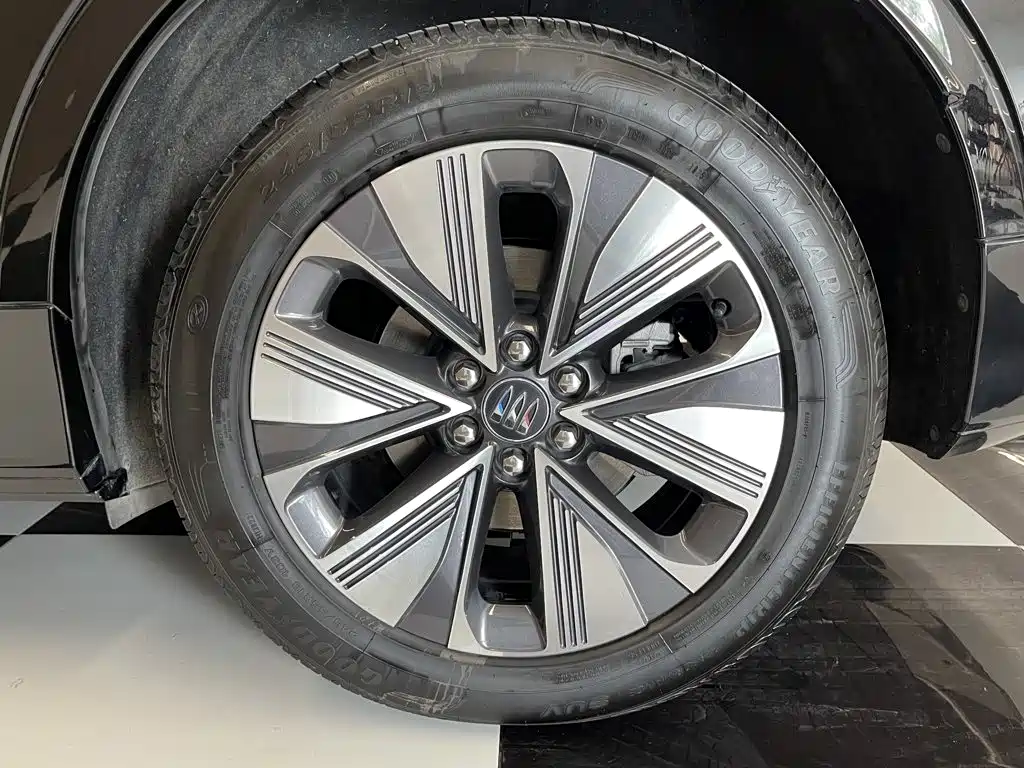 Buick E5 — миниатюра 11