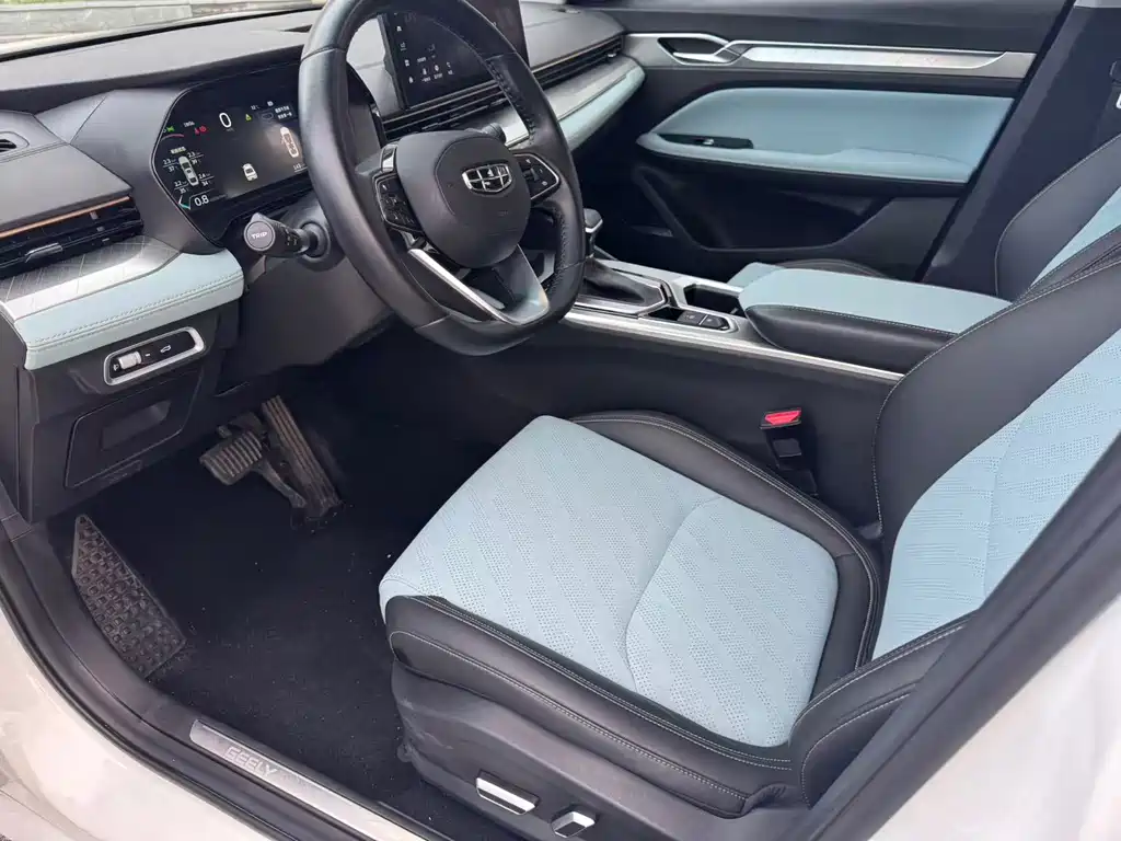 Geely Emgrand L — миниатюра 8
