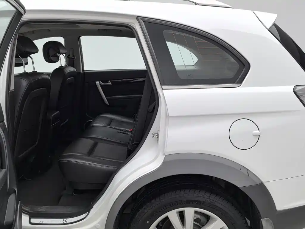 Chevrolet Captiva — миниатюра 15