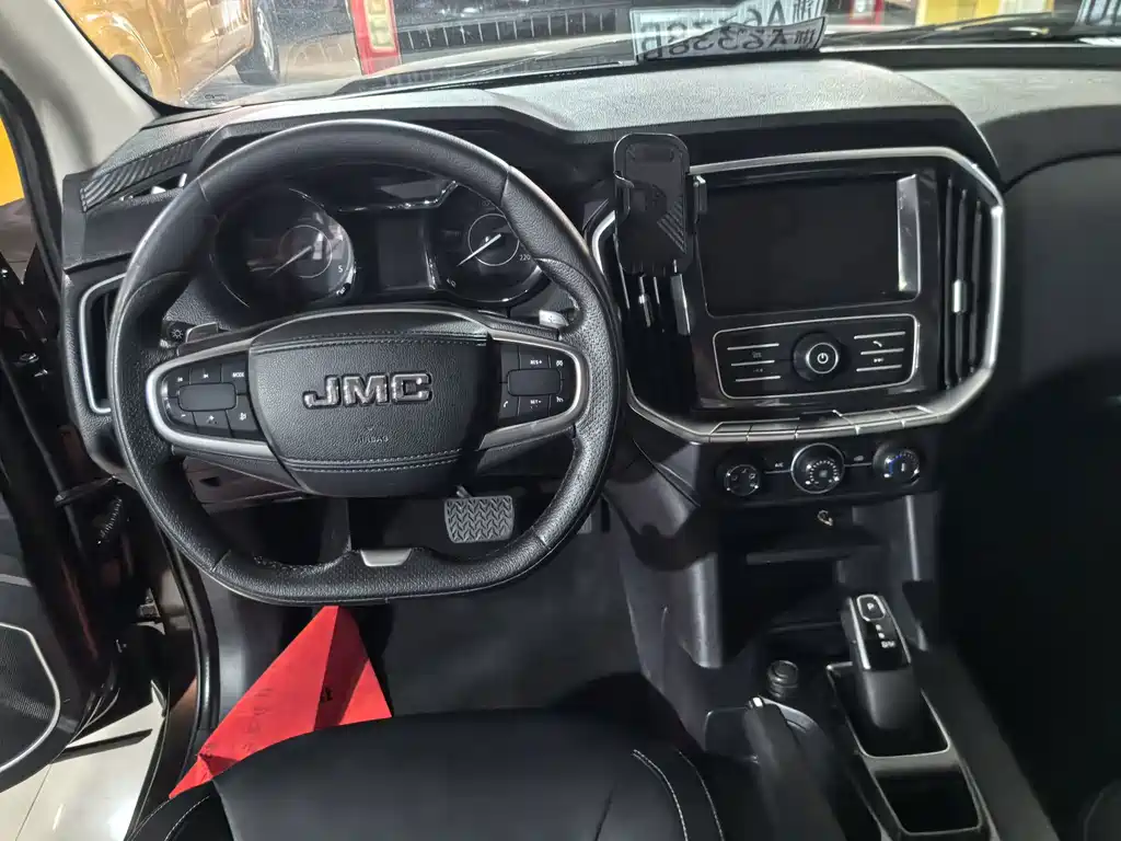 JMC Yuhu 7 — миниатюра 7