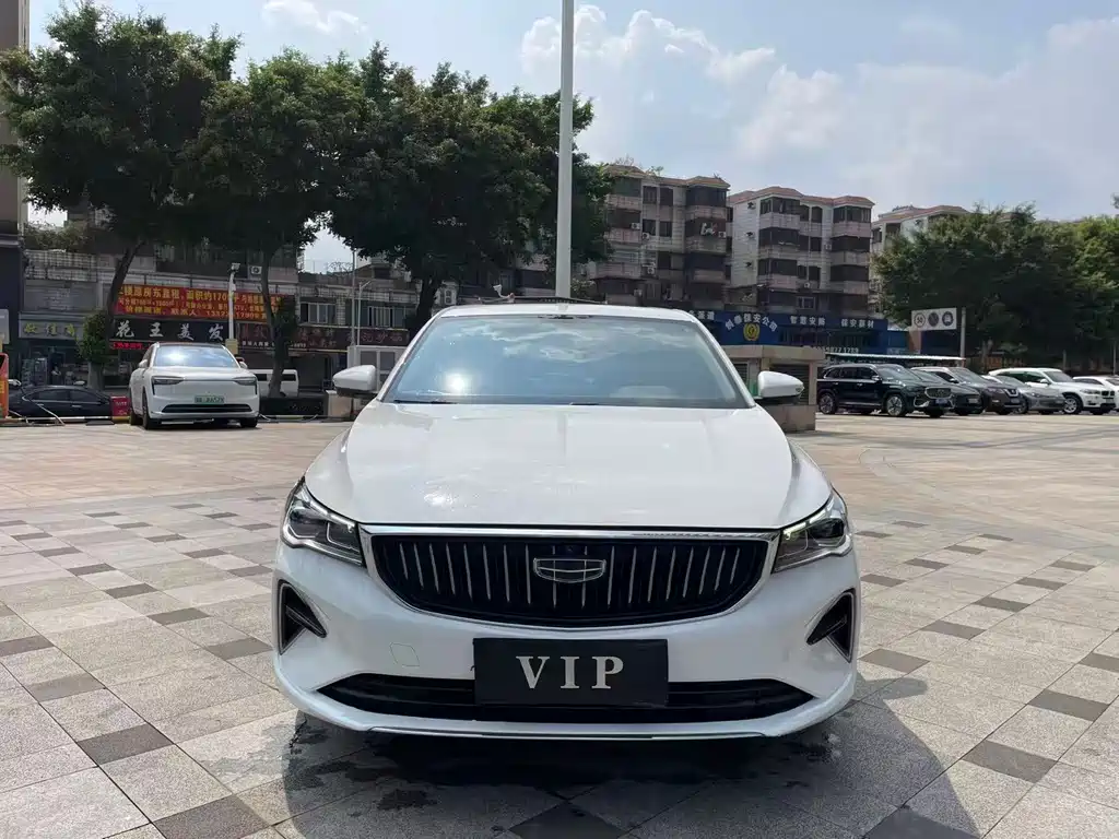 Geely Emgrand — миниатюра 2