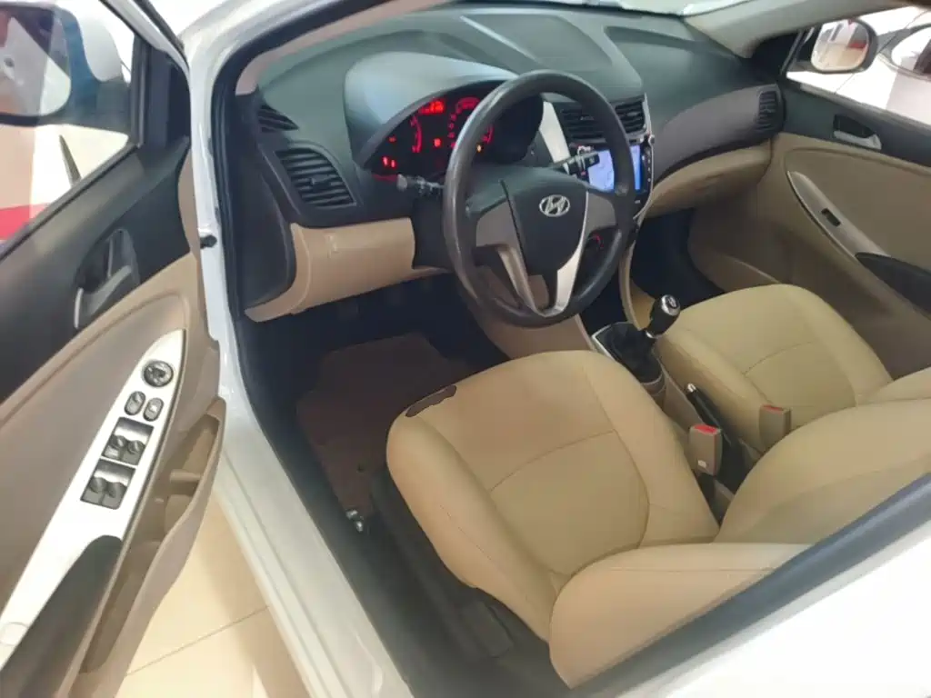 Hyundai Verna — миниатюра 16