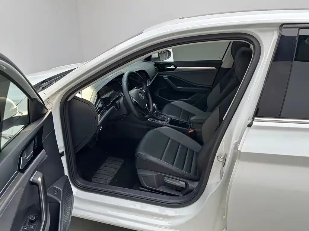 Volkswagen Sagitar — миниатюра 5