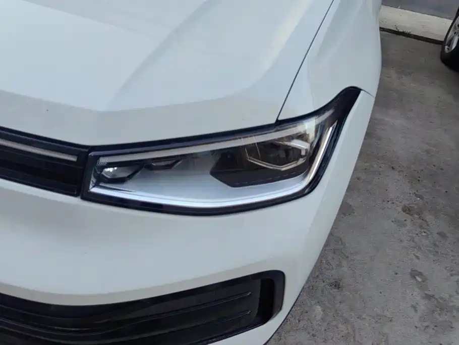 Volkswagen Tharu — миниатюра 5