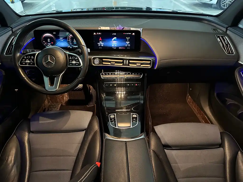 Mercedes-Benz EQC — миниатюра 16